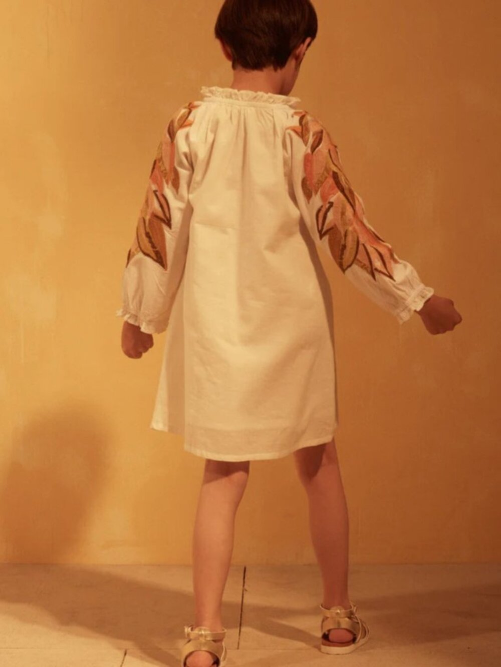 Tuchinda Designer Girls Hand-embroidered Dress Size 5 - Picture 2 of 8